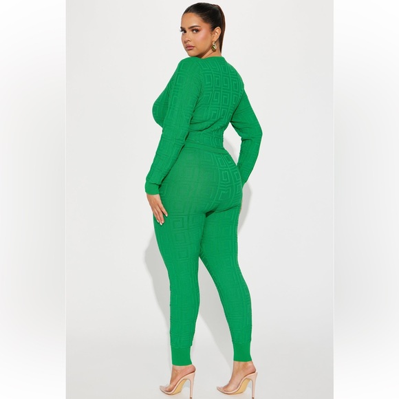 Fashion Nova Never Complaining Sweater Legging set - Picture 3 of 4